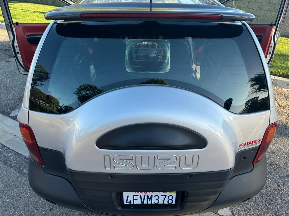 1999 Isuzu VehiCROSS - Image 26 of 31