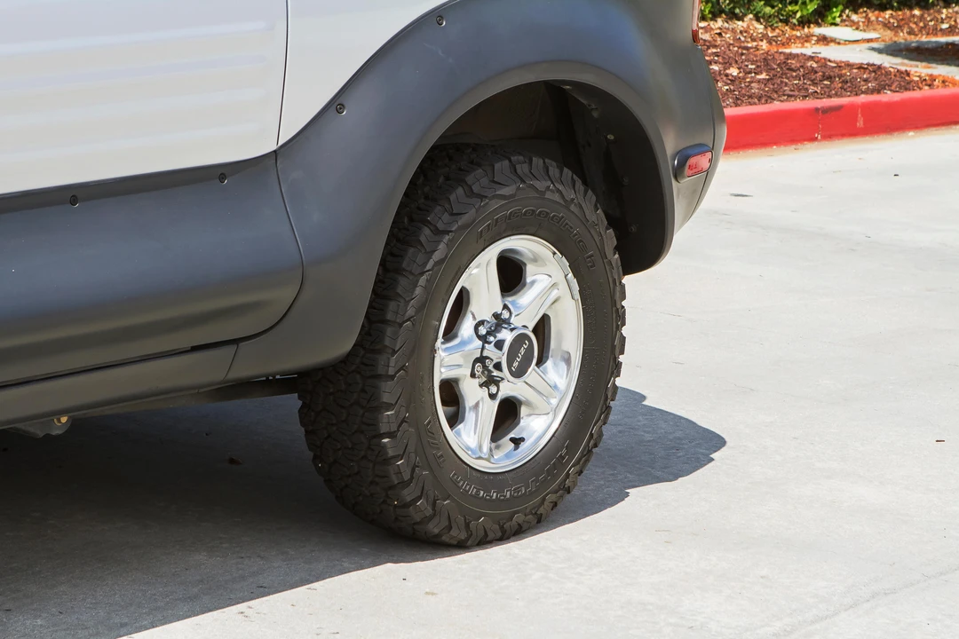 1999 Isuzu VehiCROSS - Image 22 of 31