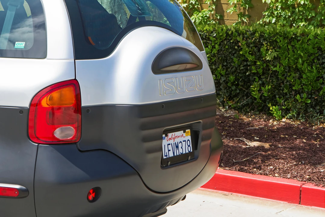 1999 Isuzu VehiCROSS - Image 25 of 31