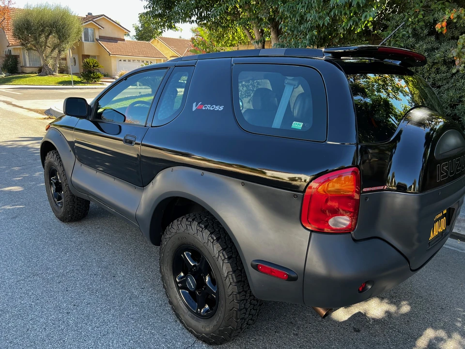 1999 Isuzu VehiCROSS - Image 9 of 31