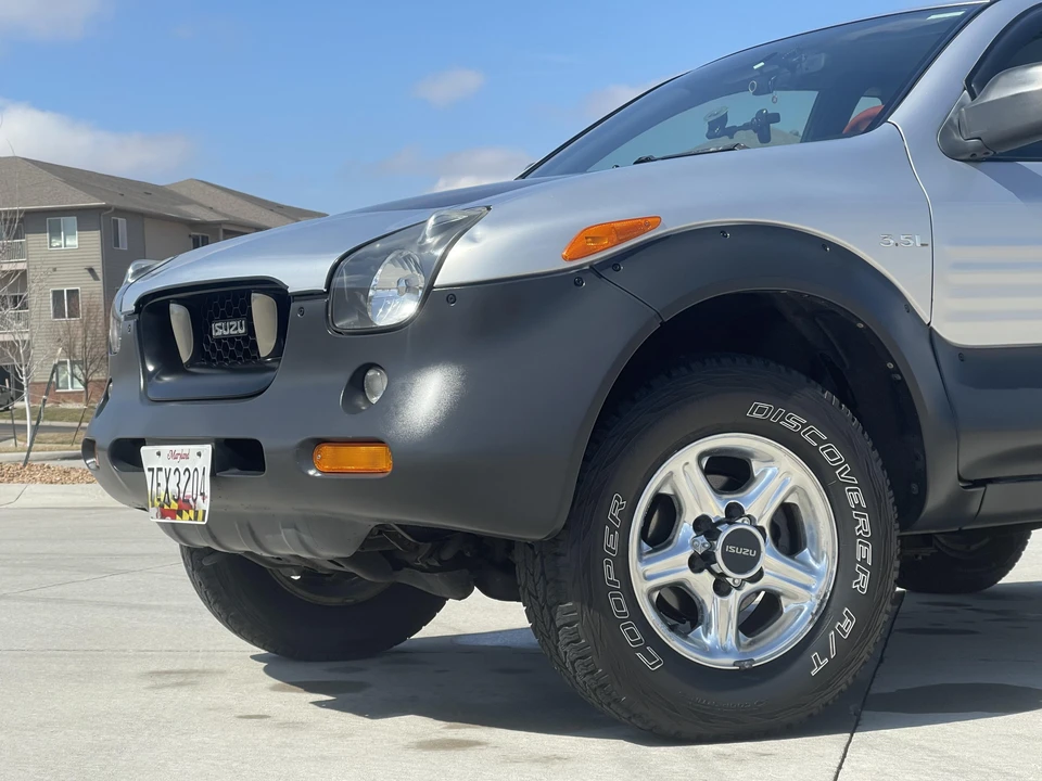 1999 Isuzu VehiCROSS - Image 10 of 31