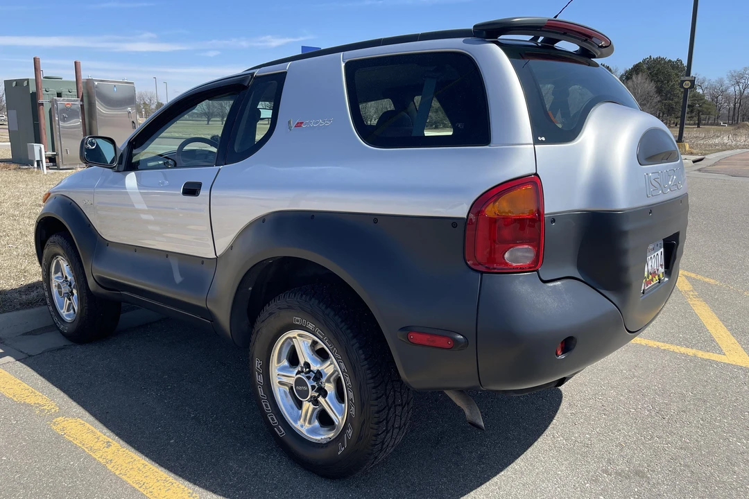 1999 Isuzu VehiCROSS - Image 4 of 31