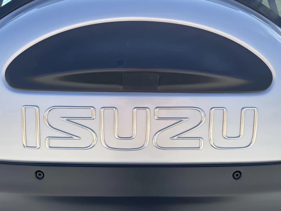 1999 Isuzu VehiCROSS - Image 12 of 31