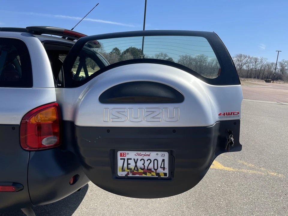 1999 Isuzu VehiCROSS - Image 11 of 31