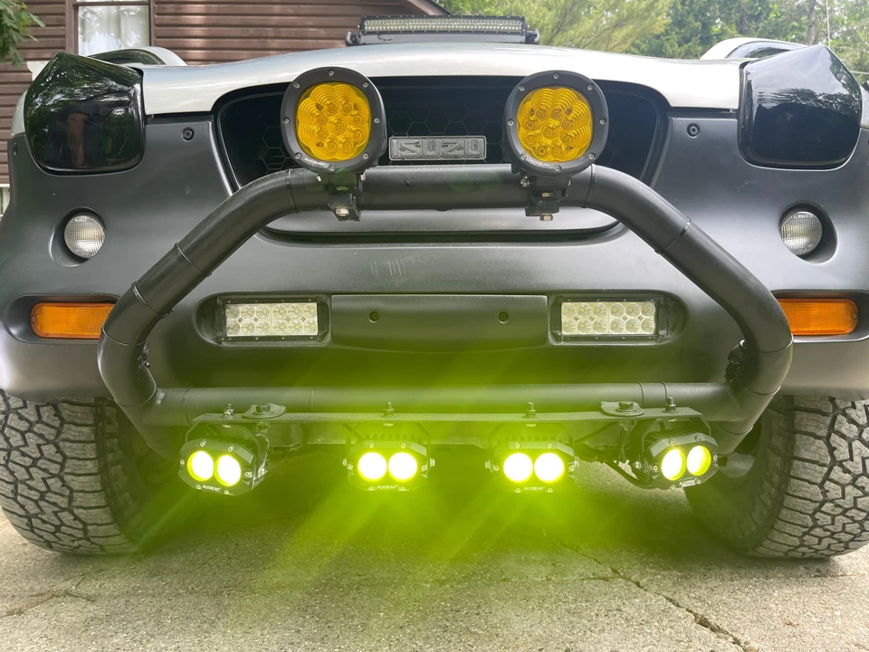 1999 Isuzu VehiCROSS - Image 10 of 31