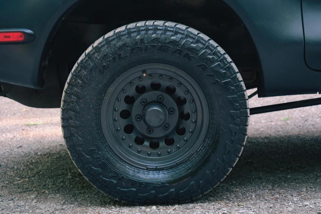 1999 Isuzu VehiCROSS - Image 28 of 31