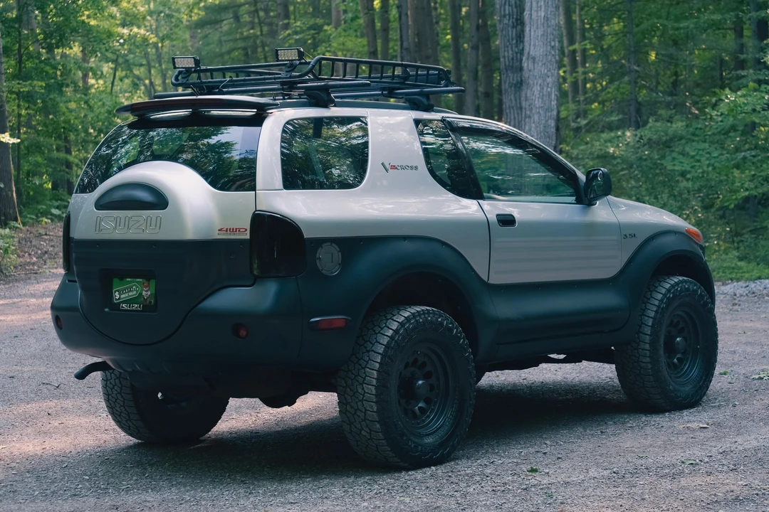 1999 Isuzu VehiCROSS - Image 4 of 31