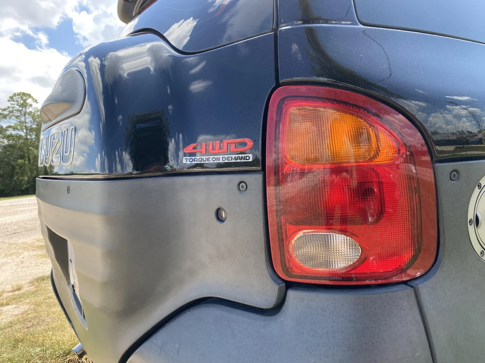1999 Isuzu VehiCROSS - Image 19 of 31