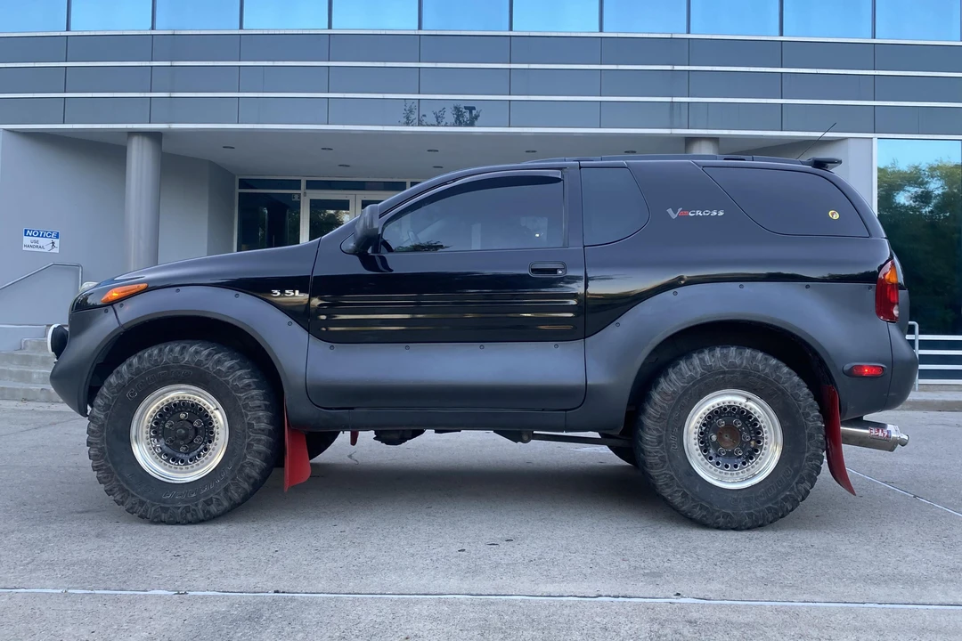 1999 Isuzu VehiCROSS - Image 11 of 31