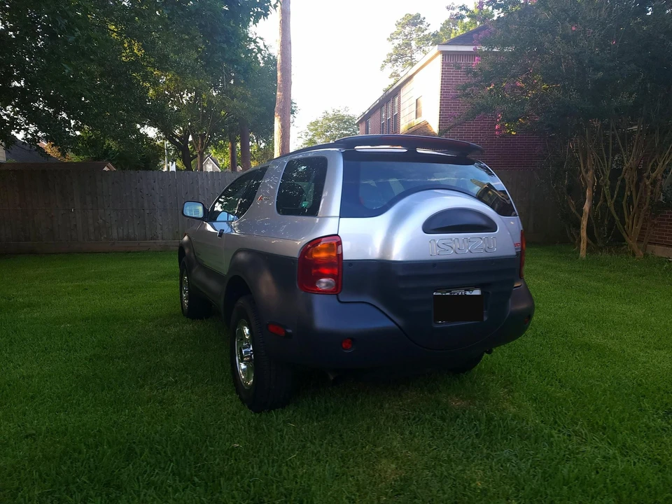 1999 Isuzu VehiCROSS - Image 14 of 31