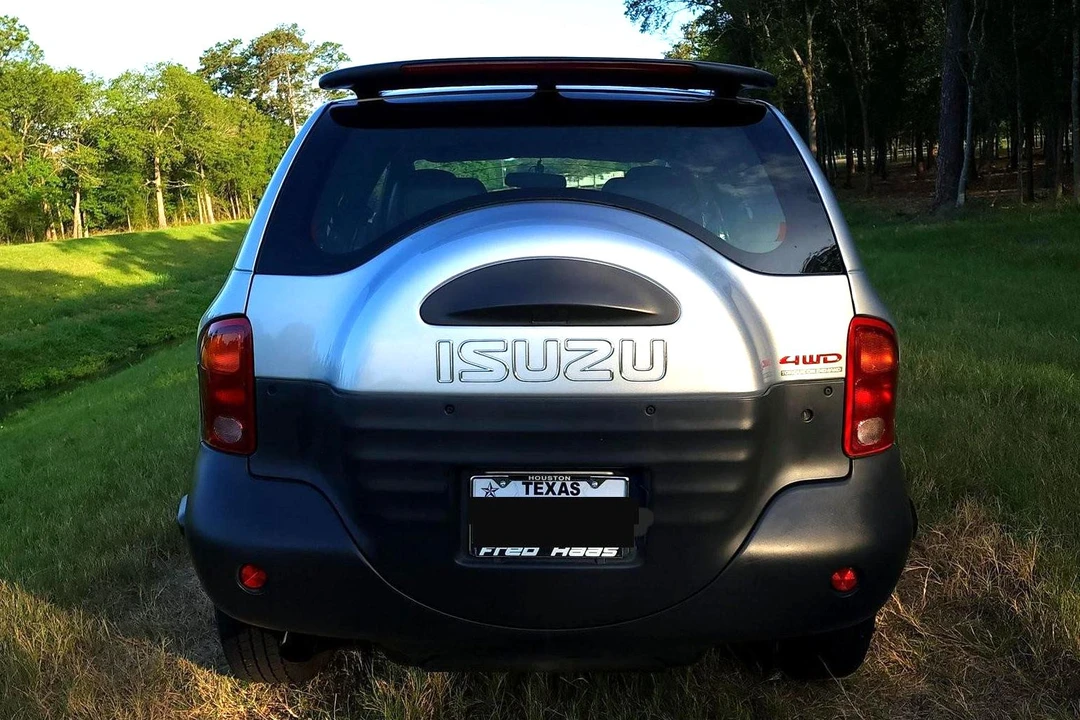 1999 Isuzu VehiCROSS - Image 5 of 31