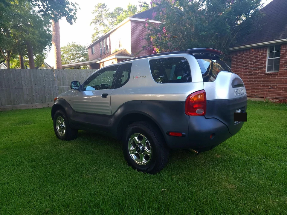 1999 Isuzu VehiCROSS - Image 13 of 31