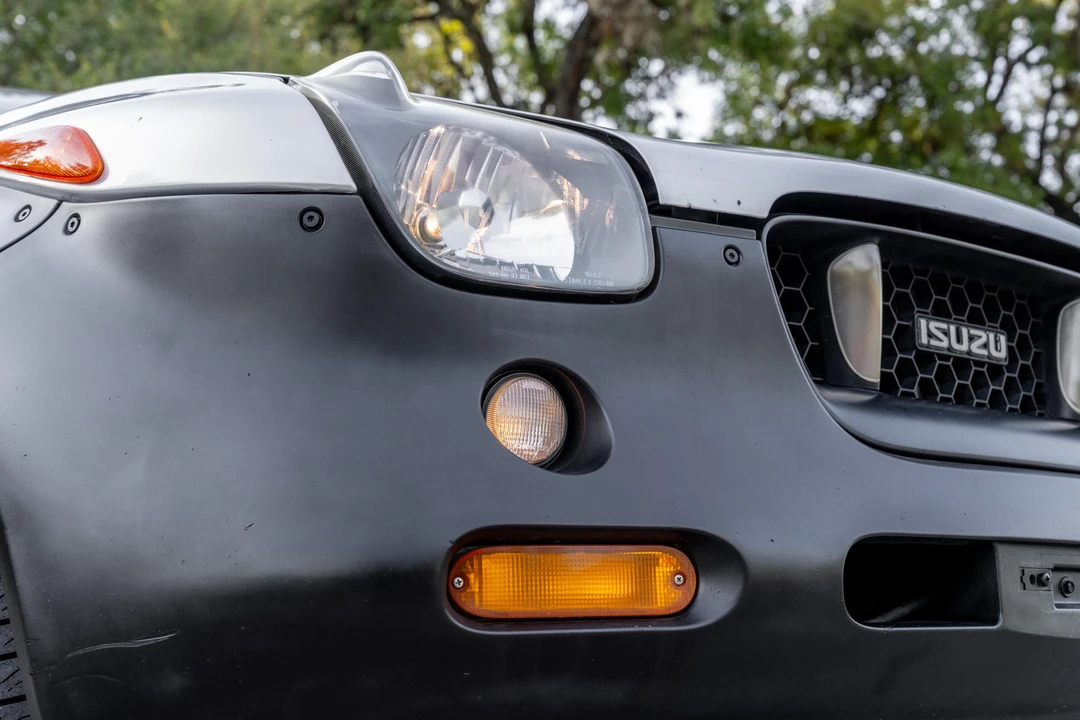 1999 Isuzu VehiCROSS - Image 12 of 31