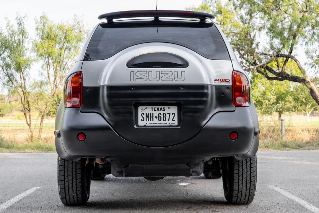 1999 Isuzu VehiCROSS - Image 5 of 31