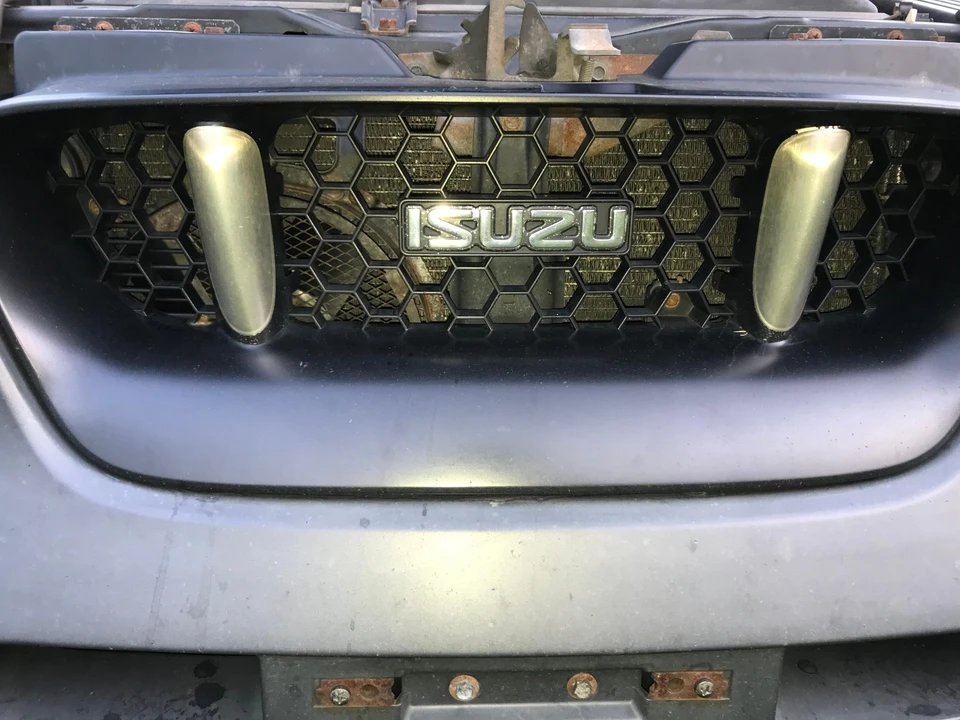 1999 Isuzu VehiCROSS - Image 17 of 31