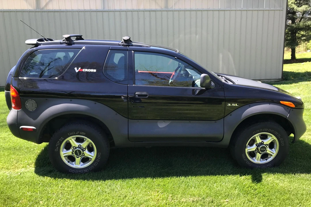 1999 Isuzu VehiCROSS - Image 3 of 31