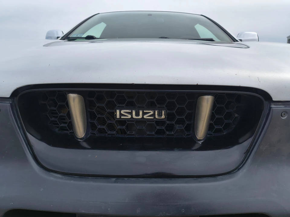 1999 Isuzu VehiCROSS - Image 12 of 31