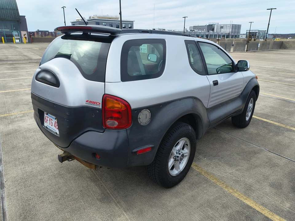 1999 Isuzu VehiCROSS - Image 9 of 31