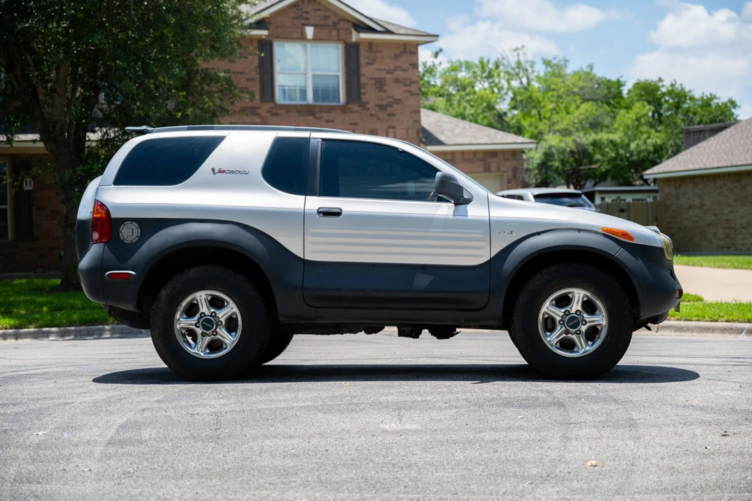 1999 Isuzu VehiCROSS - Image 4 of 31
