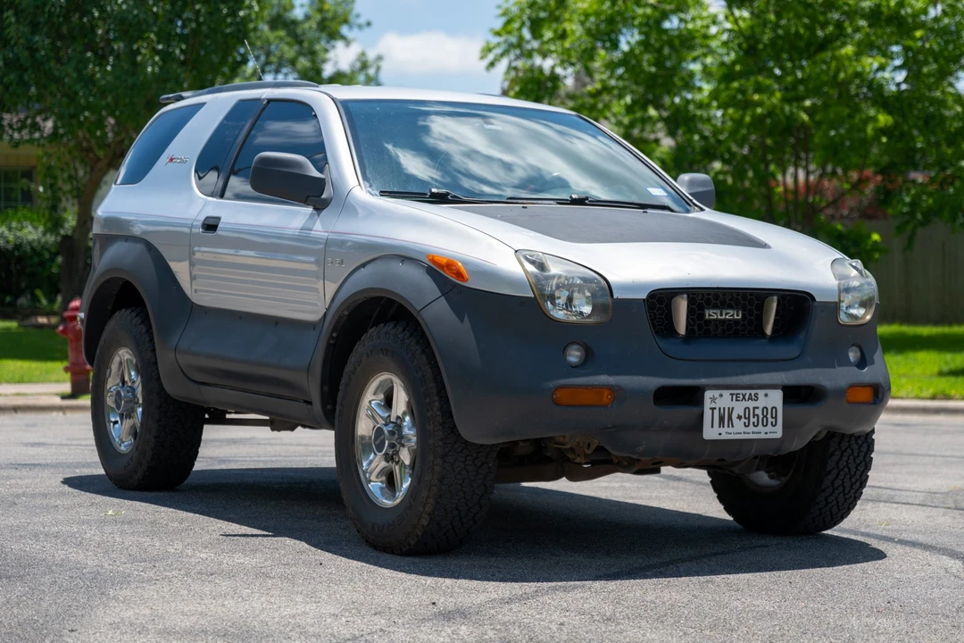 1999 Isuzu VehiCROSS - Image 3 of 31
