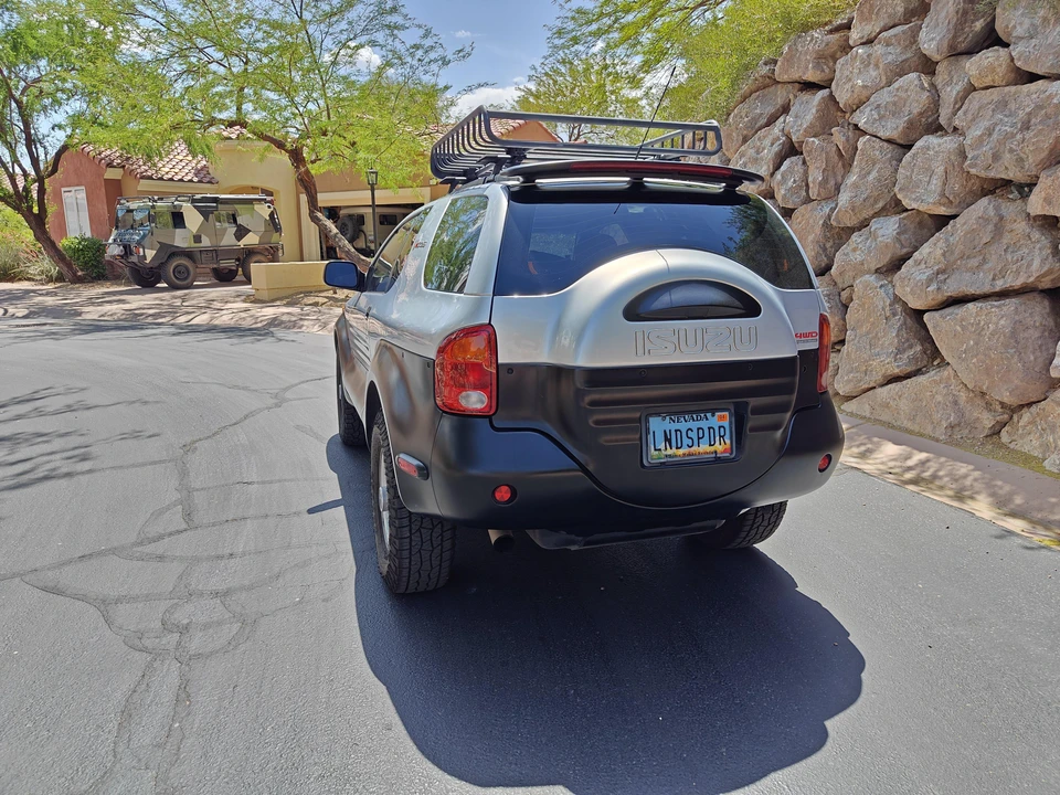 1999 Isuzu VehiCROSS - Image 14 of 31