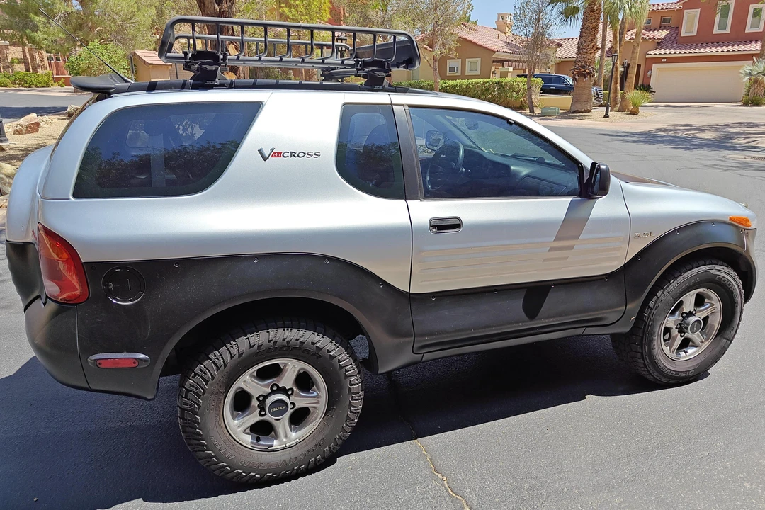 1999 Isuzu VehiCROSS - Image 3 of 31