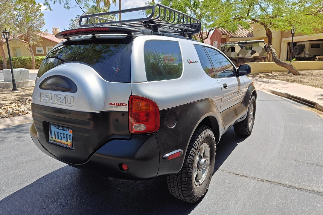 1999 Isuzu VehiCROSS - Image 4 of 31