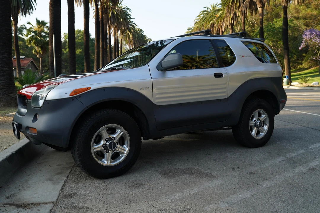 1999 Isuzu VehiCROSS - Image 16 of 31