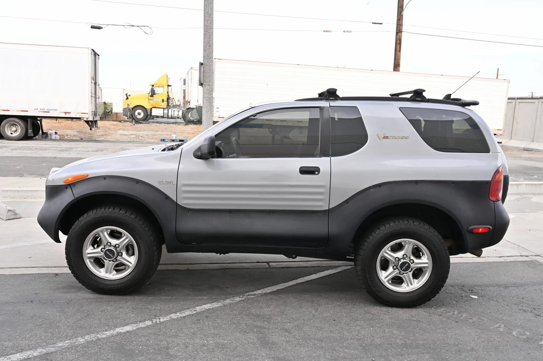 1999 Isuzu VehiCROSS - Image 15 of 31