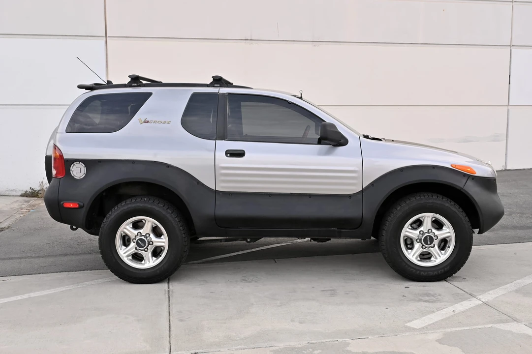 1999 Isuzu VehiCROSS - Image 10 of 31