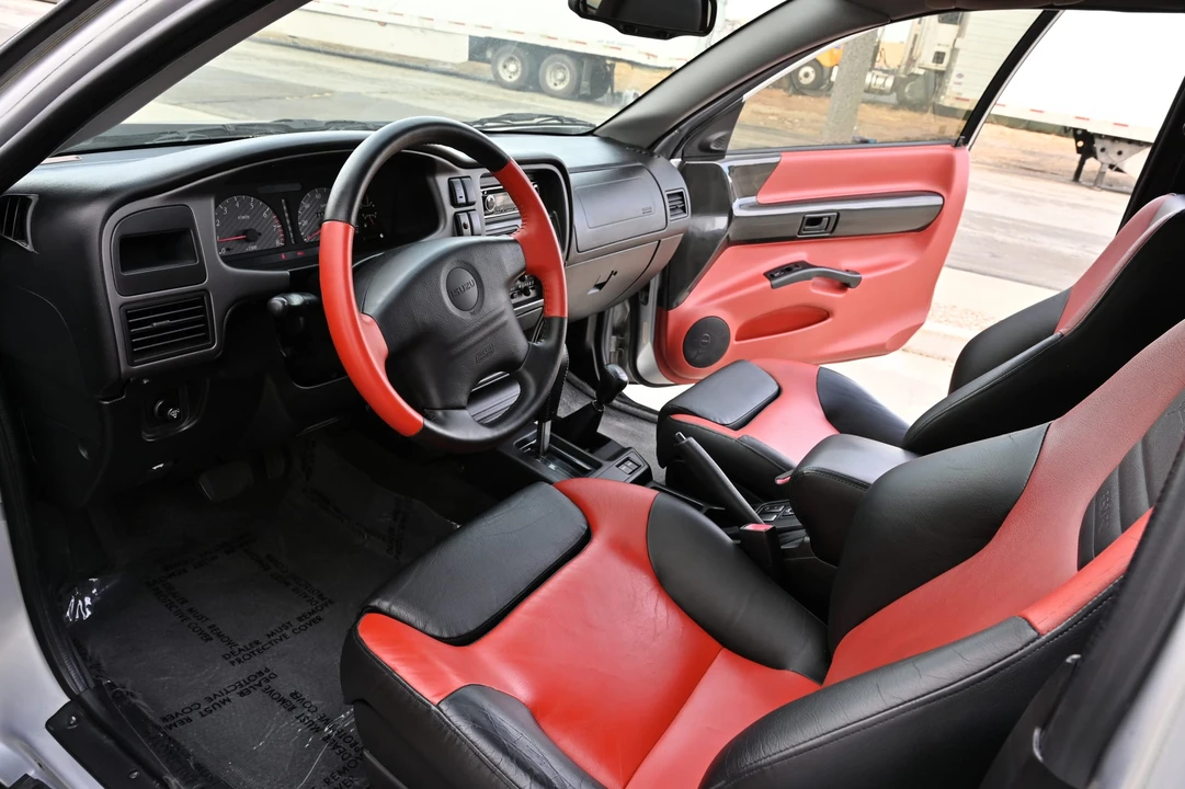 1999 Isuzu VehiCROSS - Image 29 of 31