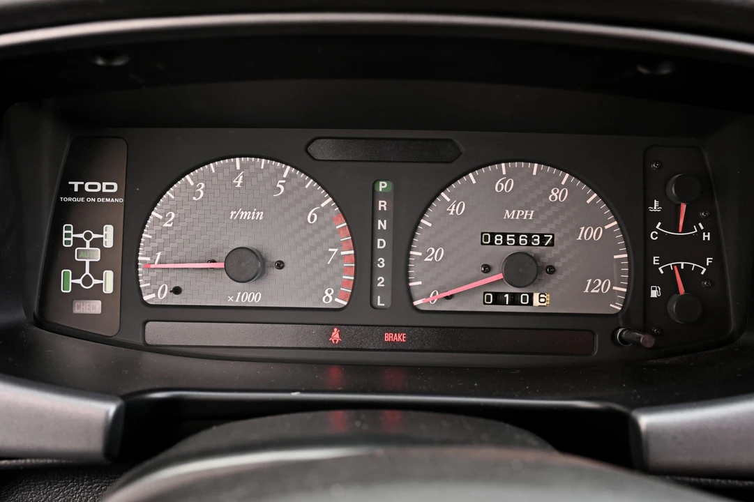 1999 Isuzu VehiCROSS - Image 31 of 31