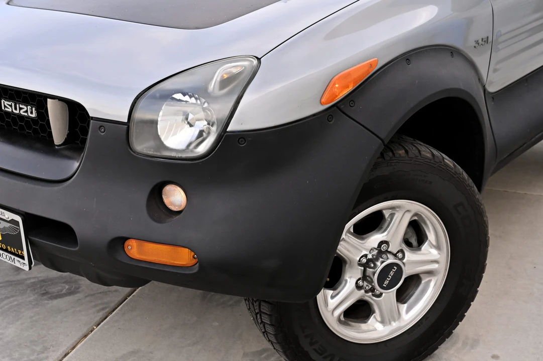 1999 Isuzu VehiCROSS - Image 17 of 31
