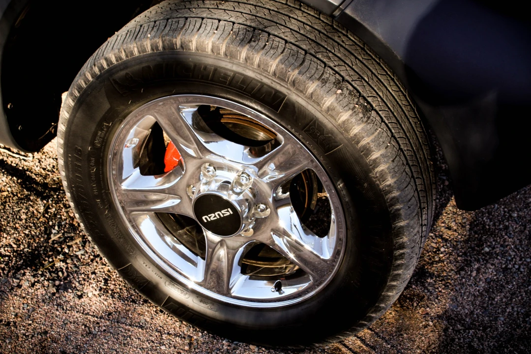 1999 Isuzu VehiCROSS - Image 27 of 31