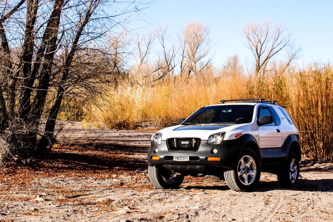 1999 Isuzu VehiCROSS - Image 9 of 31