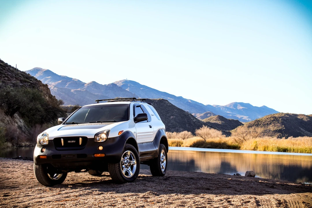 1999 Isuzu VehiCROSS - Image 5 of 31