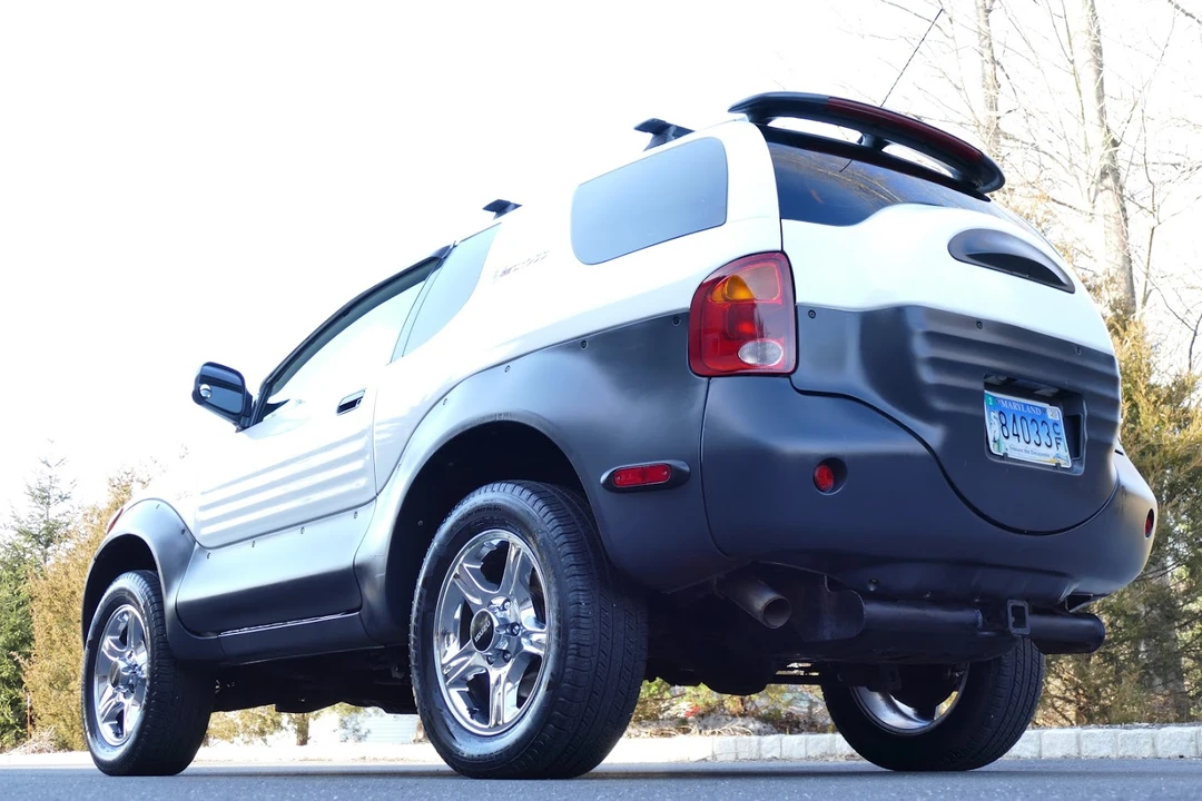 1999 Isuzu VehiCROSS - Image 11 of 31