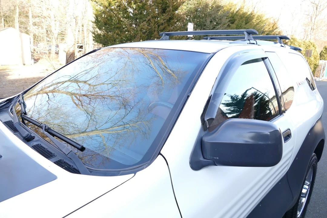 1999 Isuzu VehiCROSS - Image 28 of 31