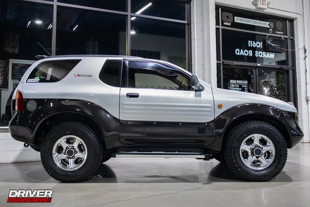 1999 Isuzu VehiCROSS - Image 11 of 25