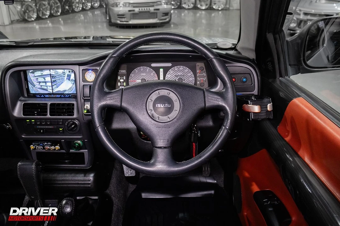1999 Isuzu VehiCROSS - Image 3 of 25