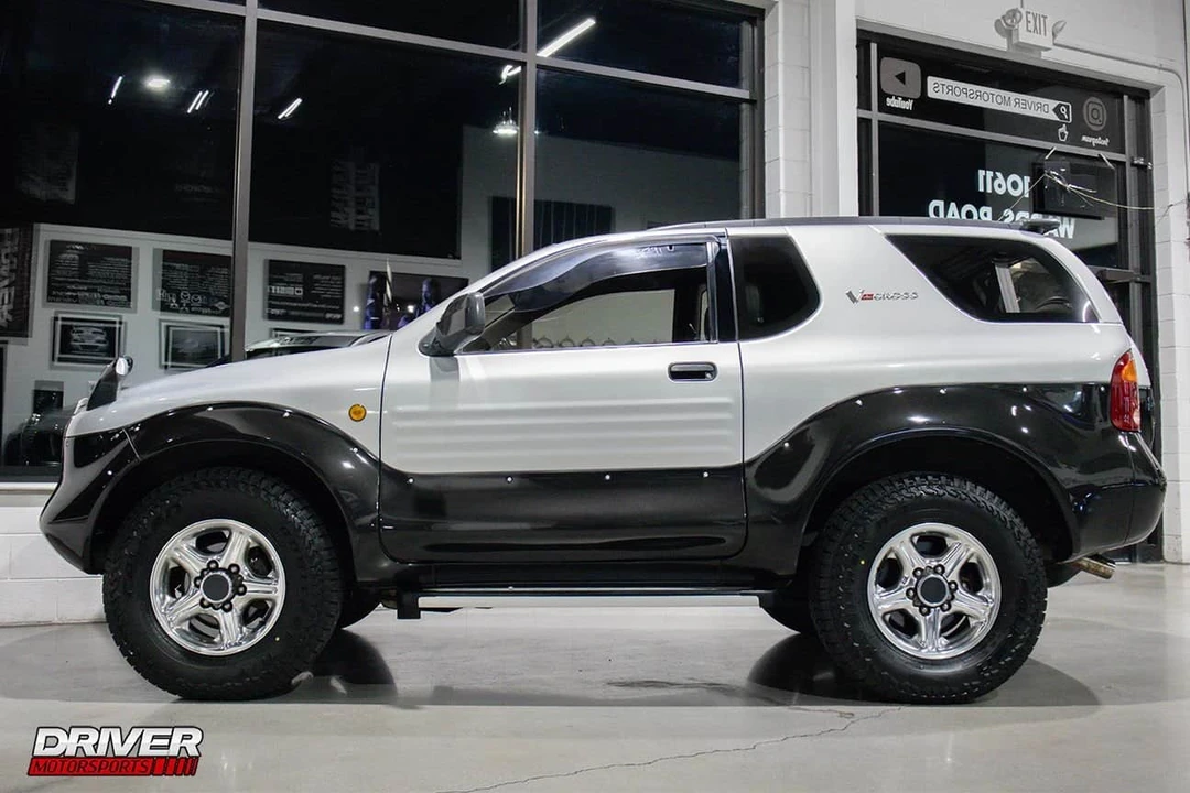 1999 Isuzu VehiCROSS - Image 7 of 25