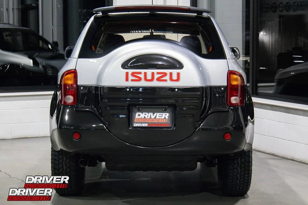 1999 Isuzu VehiCROSS - Image 9 of 25