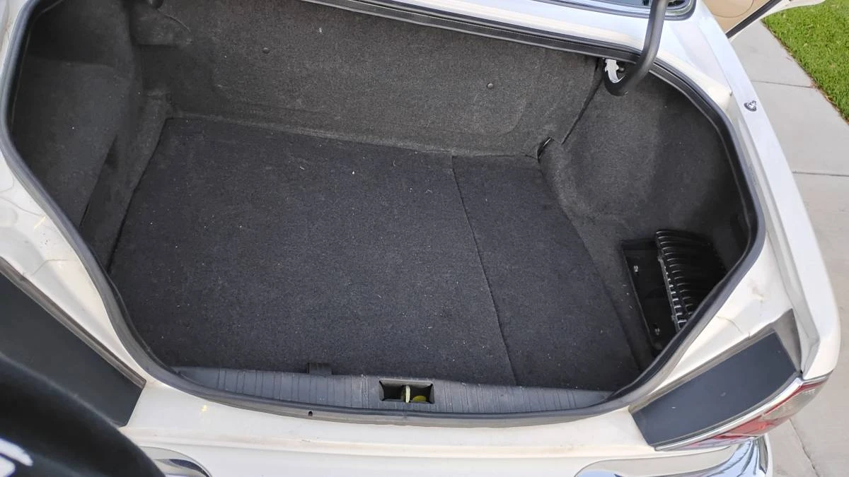 1999 Jaguar X308 XJ - Image 13 of 14