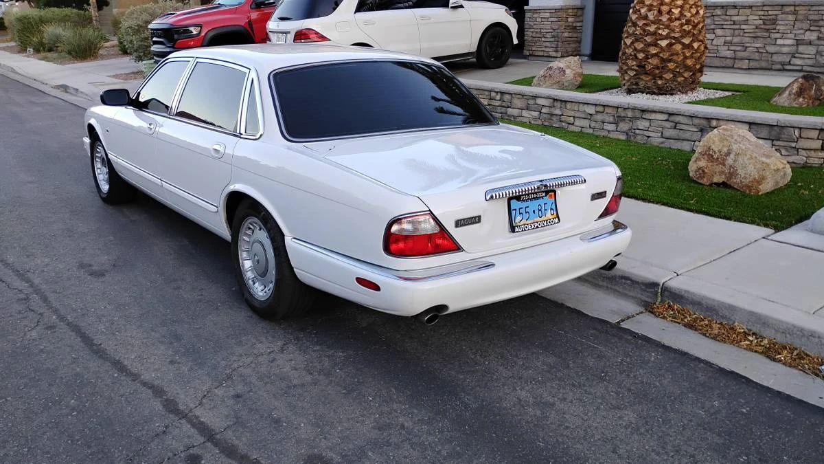1999 Jaguar X308 XJ - Image 3 of 14