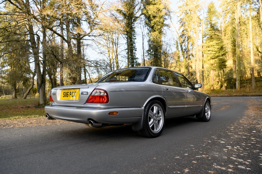 1999 Jaguar X308 XJR - Image 25 of 31