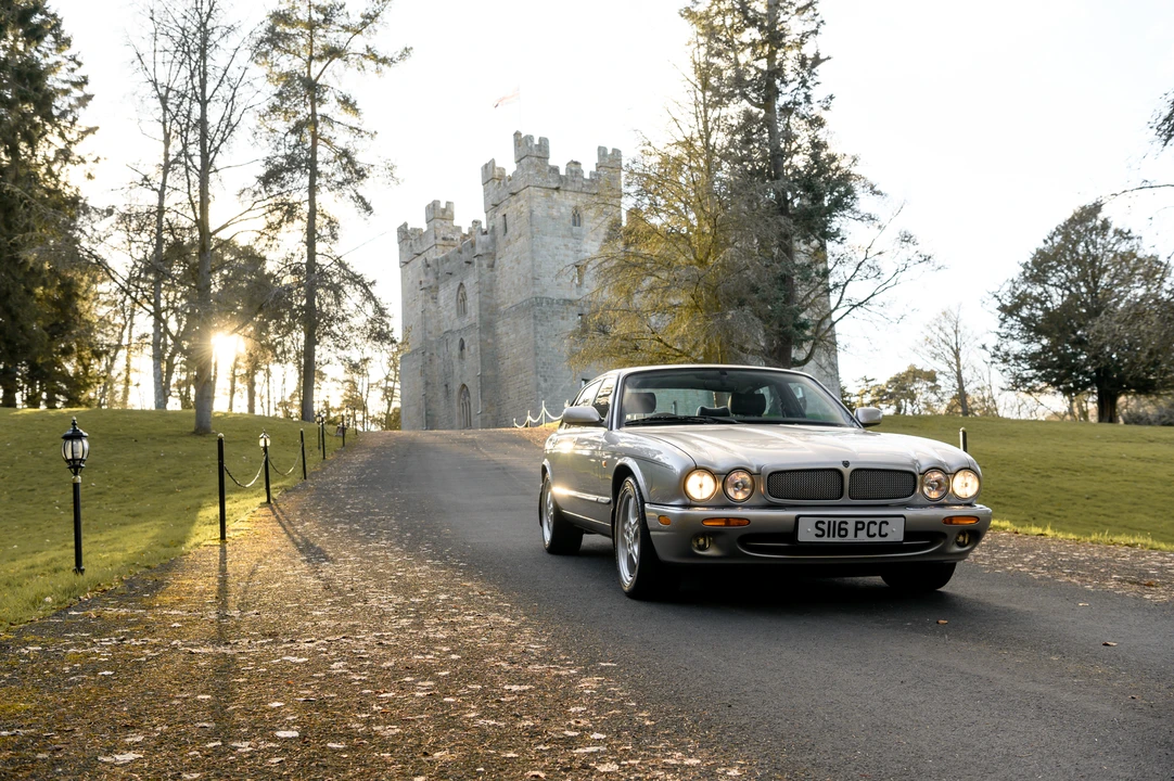 1999 Jaguar X308 XJR - Image 8 of 31