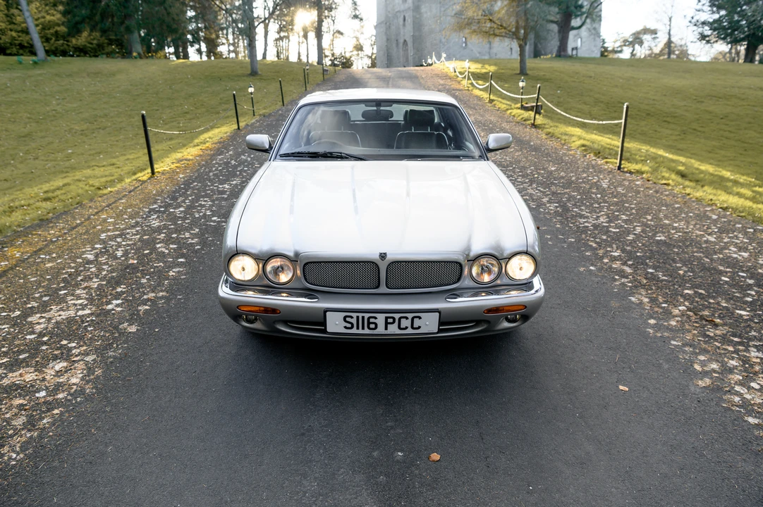 1999 Jaguar X308 XJR - Image 6 of 31