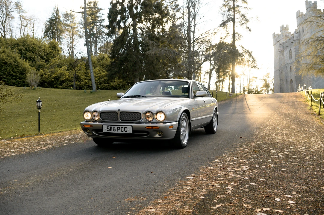 1999 Jaguar X308 XJR - Image 14 of 31