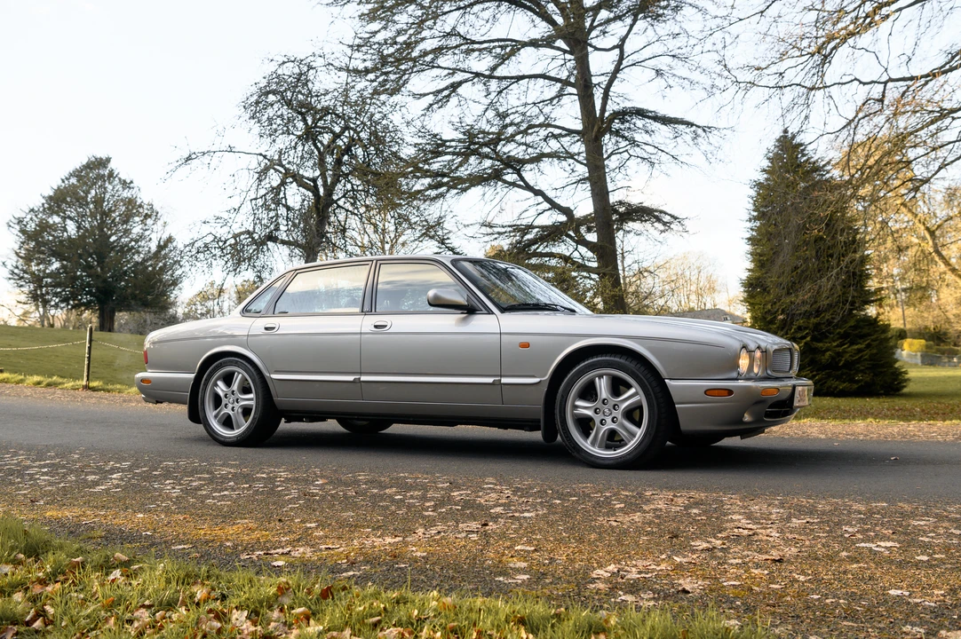 1999 Jaguar X308 XJR - Image 9 of 31