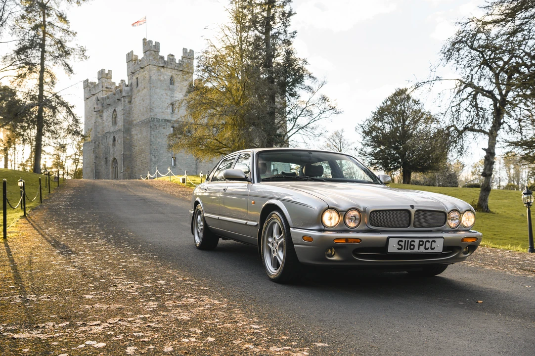 1999 Jaguar X308 XJR - Image 7 of 31
